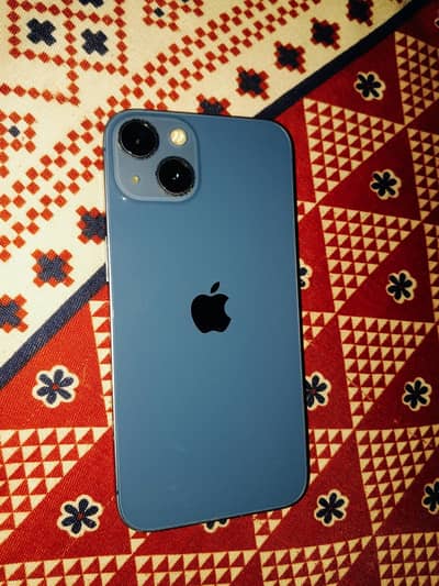 Apple iPhone 13