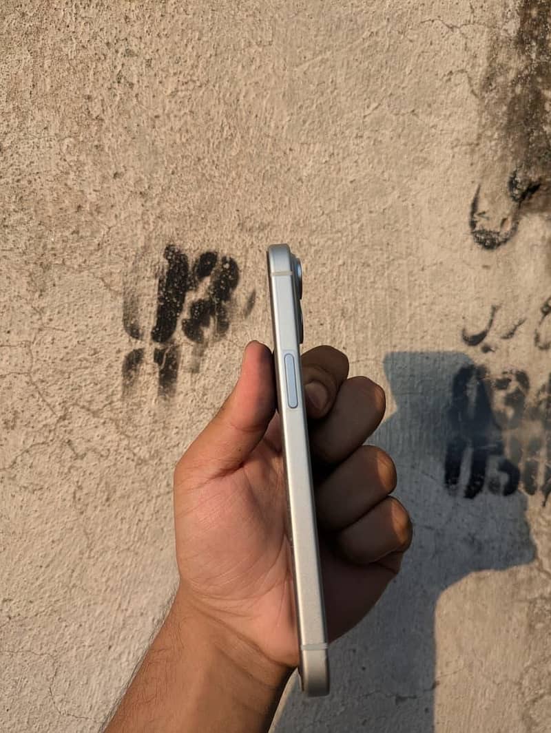 Apple iPhone 15 1