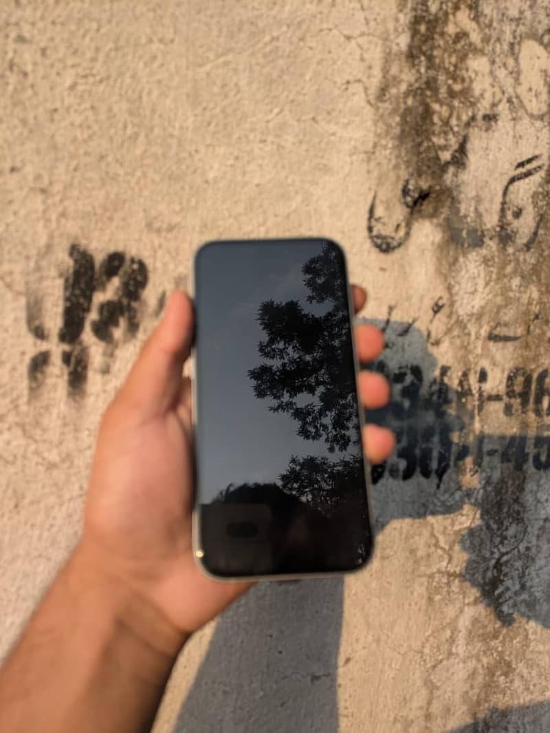 Apple iPhone 15 5