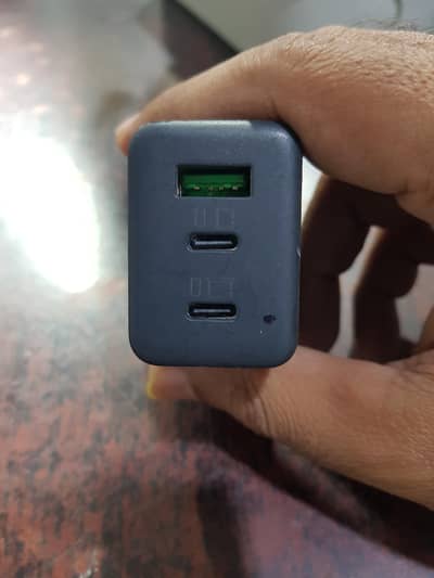 65 watt gan technology travel adopter