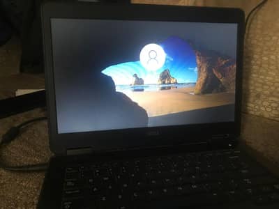 8gb ram 128gb SSD core i5 processor