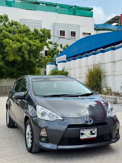 Toyota Aqua G push full option