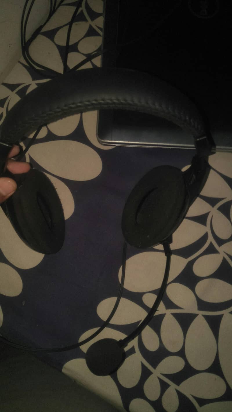 wired headphone 4