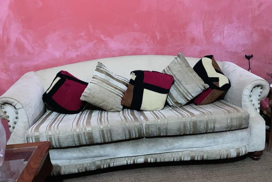 5 Seater sofa 0