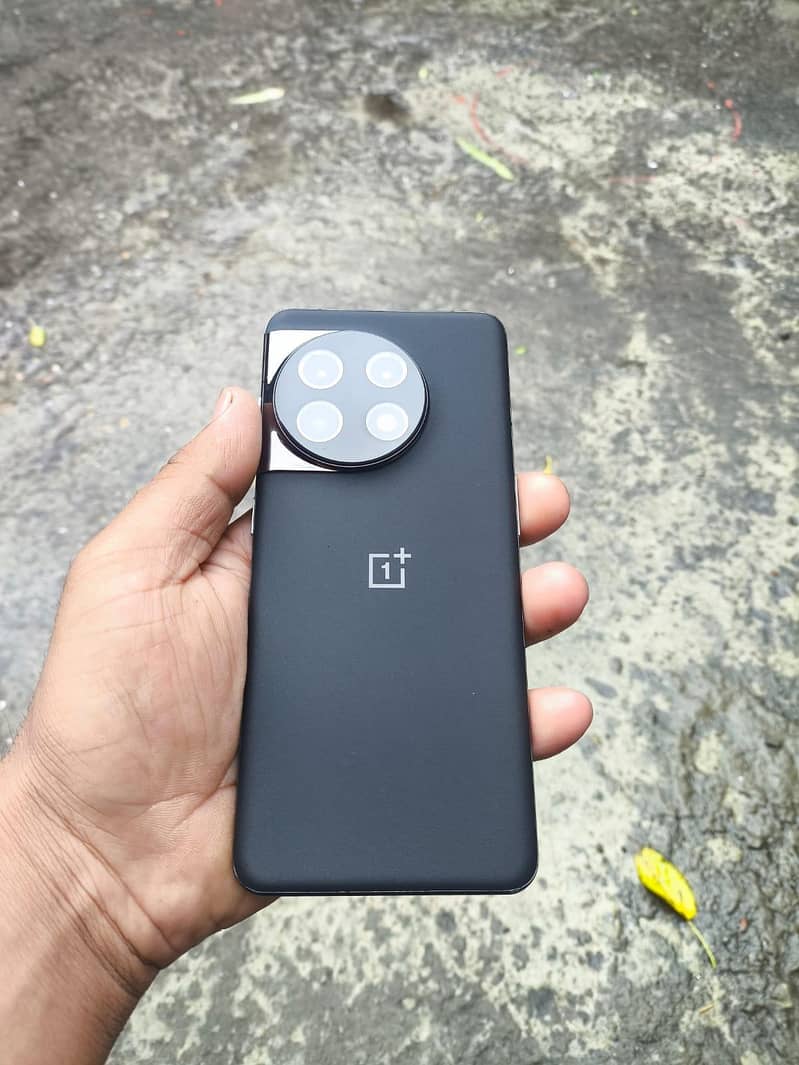 One Plus 11 1