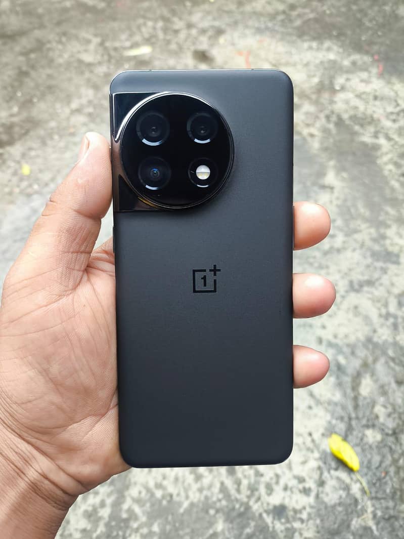 One Plus 11 2