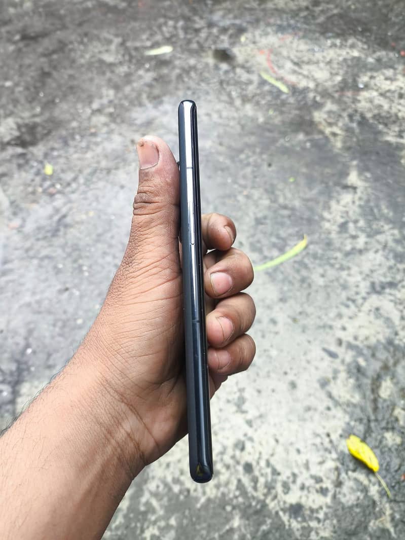 One Plus 11 4