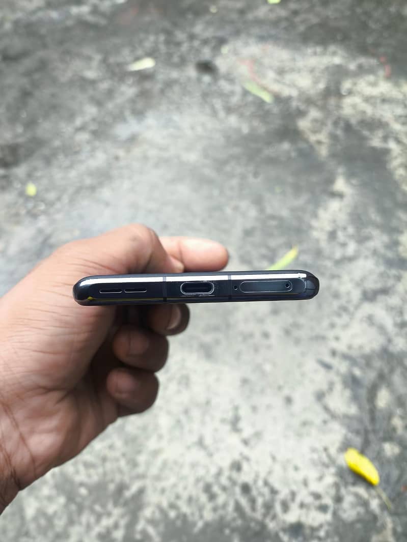 One Plus 11 6