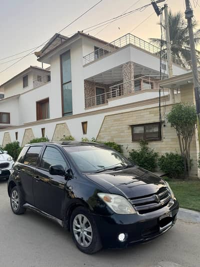 Toyota IST 2003 / 2006 Automatic in Excellent Condition