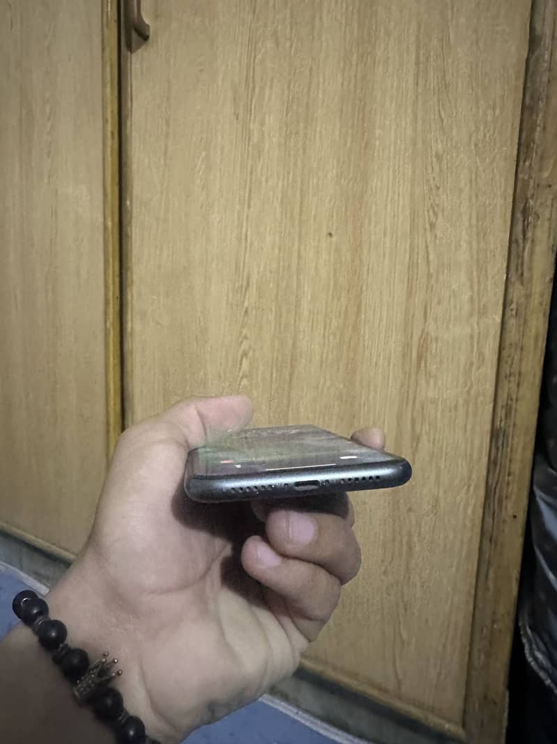 Iphone 11 4