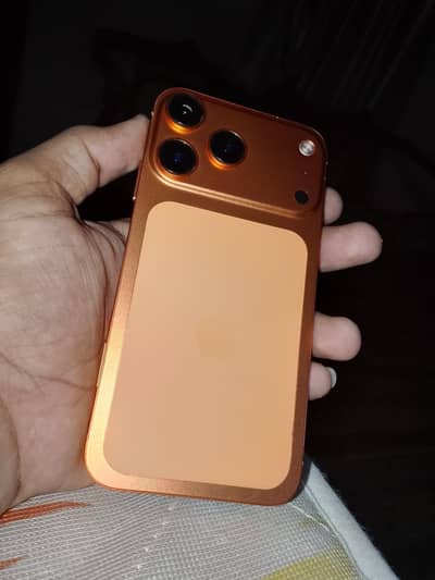 Apple iPhone XR convert 17 pro