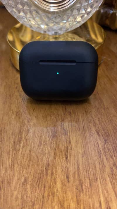 AiRPods 2 Black Colour Available