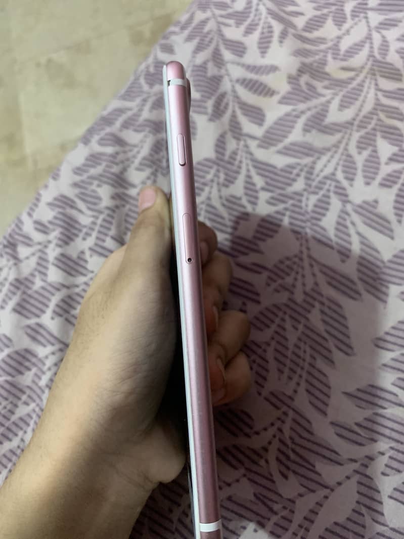 Apple iPhone 7 Plus 1