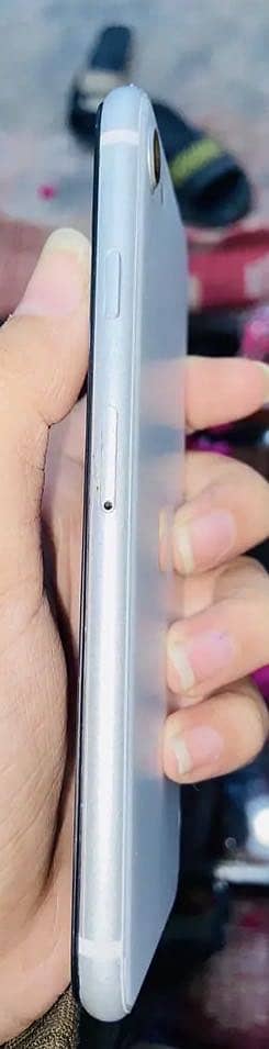 Apple iPhone SE 2