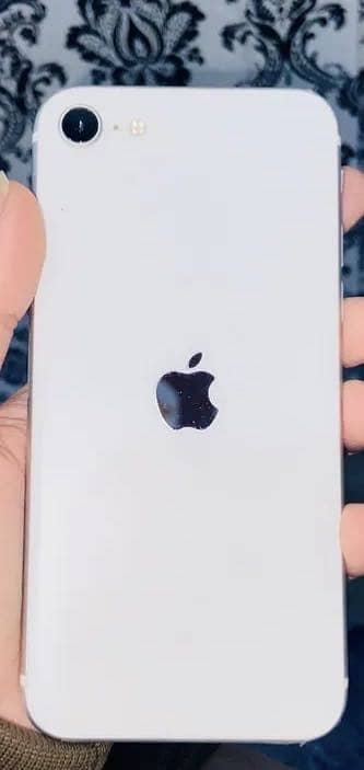 Apple iPhone SE 3