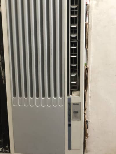 Haier Window ac with stabilizer