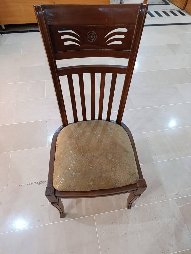 6 Seater Dining Table 4