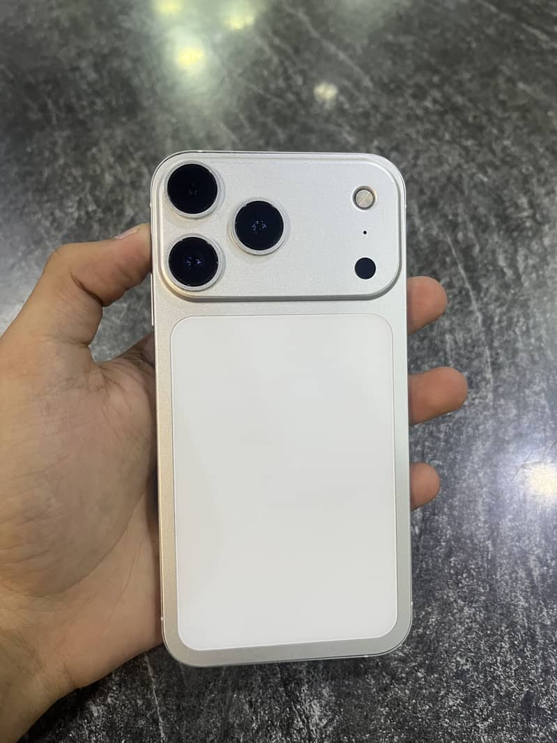 Apple iPhone 11 0