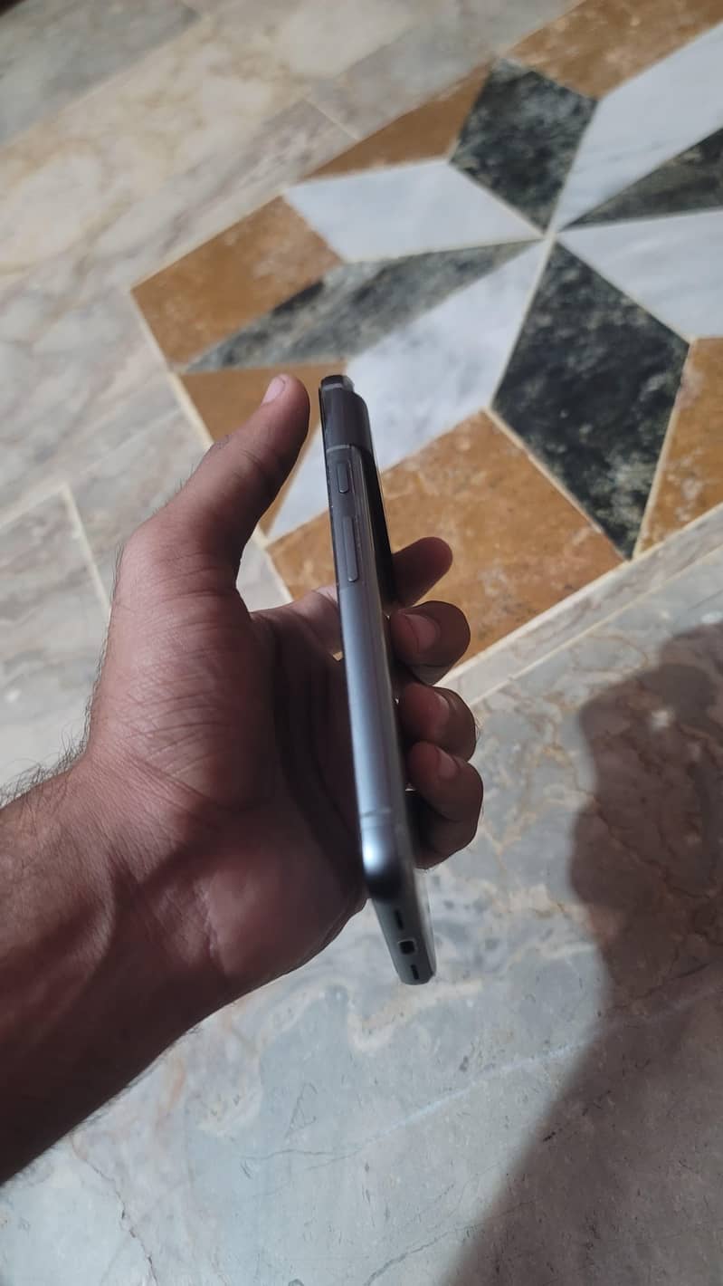Google Pixel 8 2