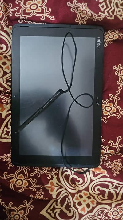 Fujitsu ARROWS Tab