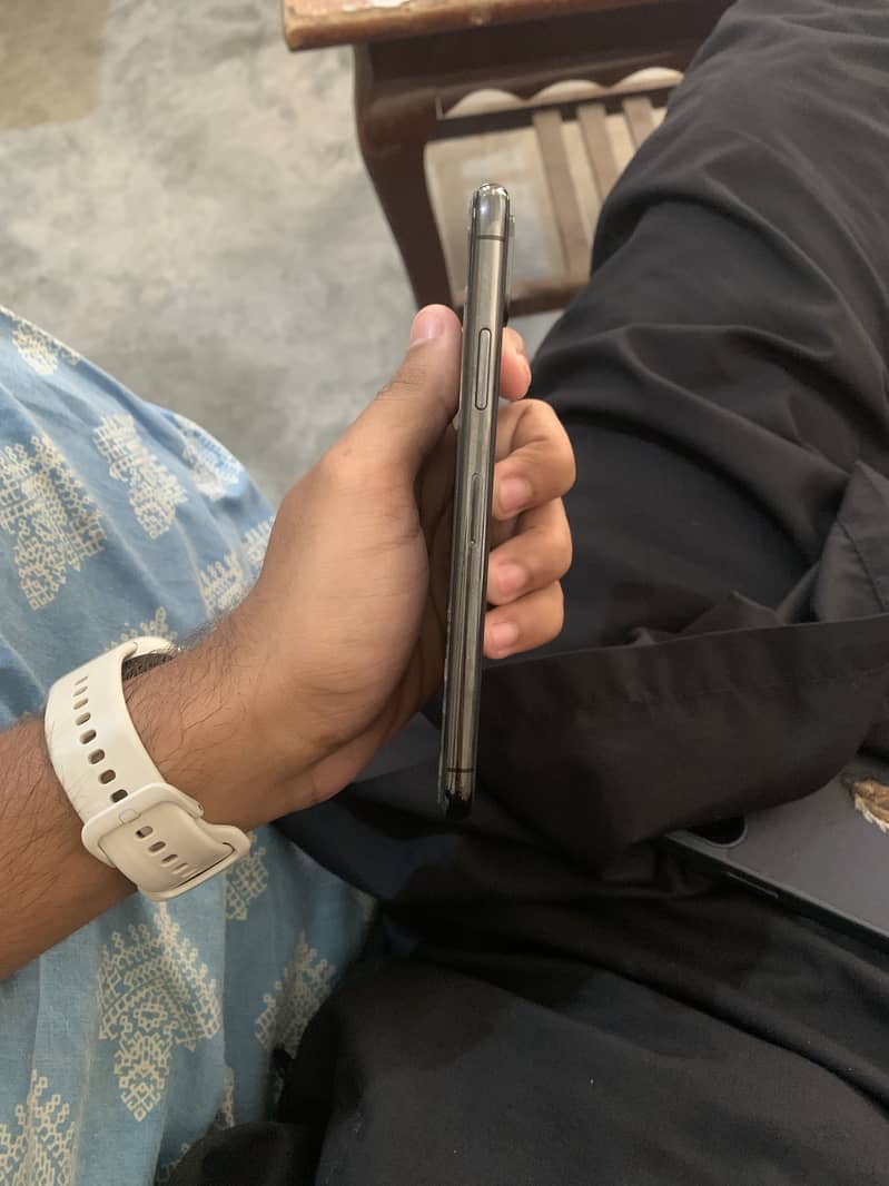 Apple iPhone X 1
