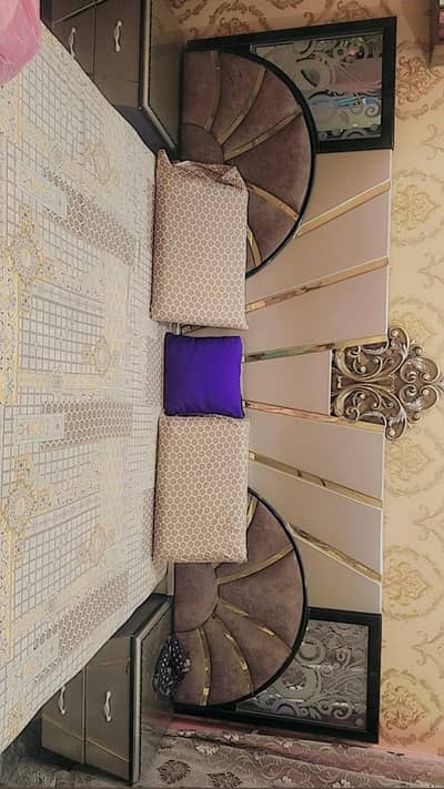 modern and simple king bed set