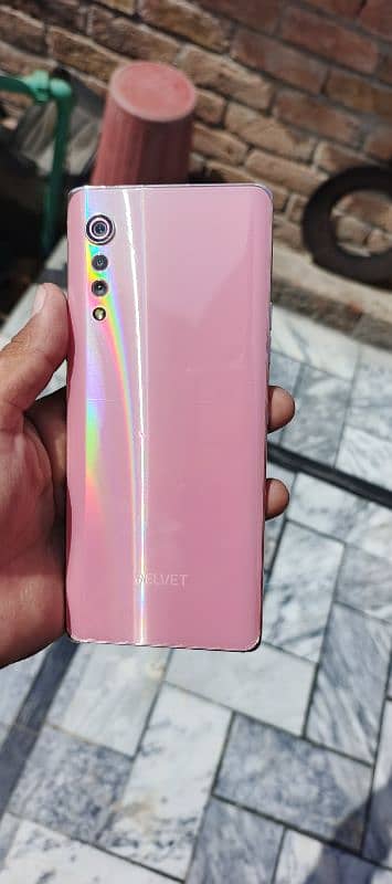 only Exchange Karna hain lg velvet 5g 6_128 ma hain