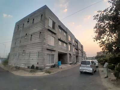 Prime Location Flat In Palm Villas For sale