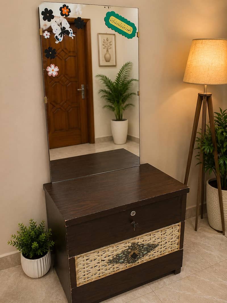 dressing table 0