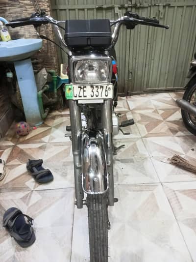honda 125 2004 model h Tanki tapa original ha WhatsApp 03270039147