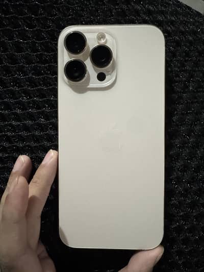 Apple iPhone 16 Pro Max