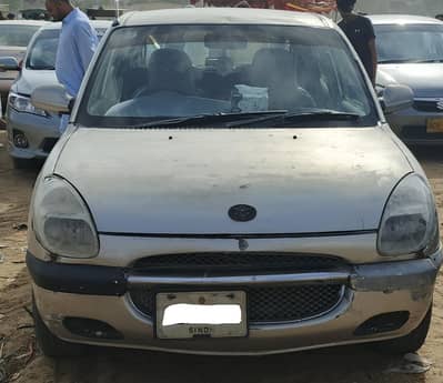 Toyota Duet 2001