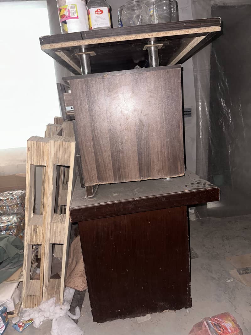 Computer Tables 4