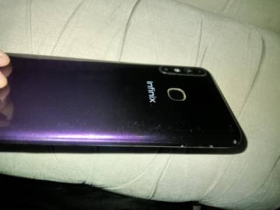 Infinix Hot 8