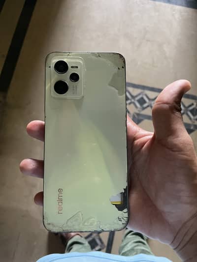 Realme C35