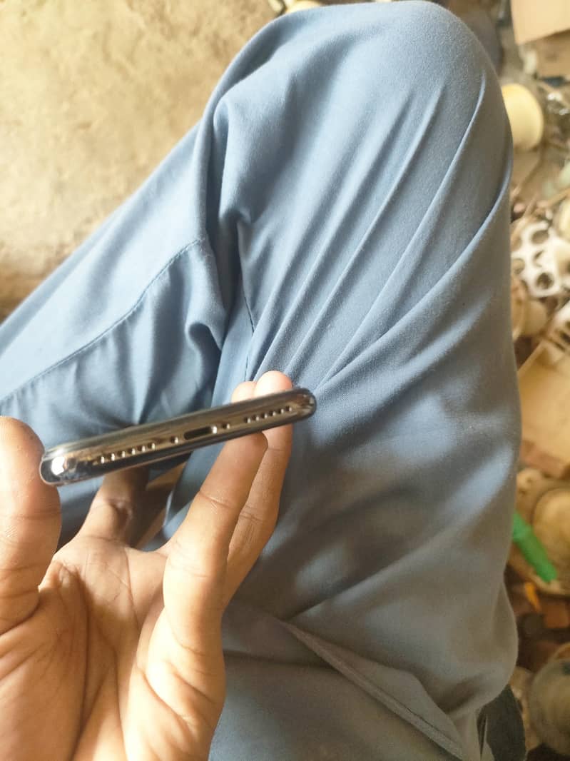 Apple iPhone X 1