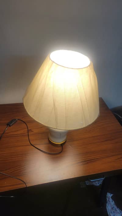 Premium Ceramic Bedside Lamp with Golden Base - Brand New