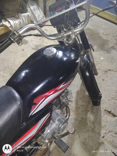 jinan 2013 model  hyd no engine ok running bike .