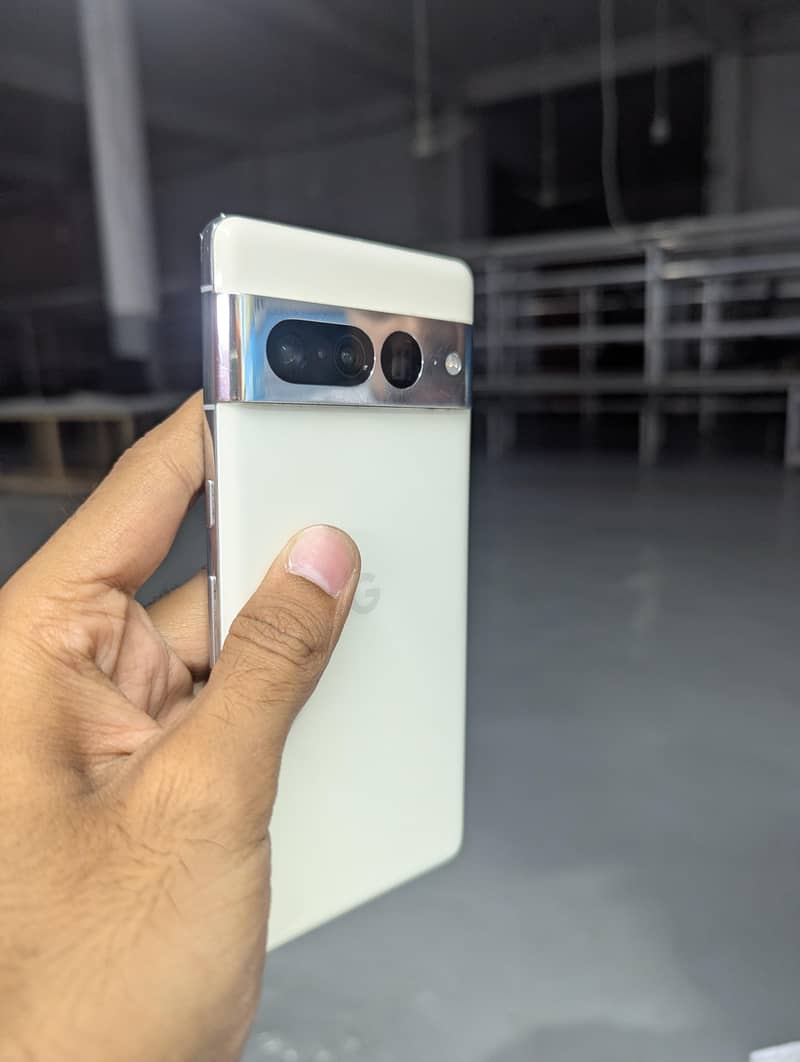 Google Pixel 7 Pro 8