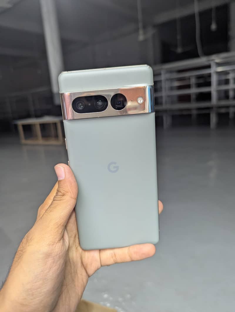 Google Pixel 7 Pro 9