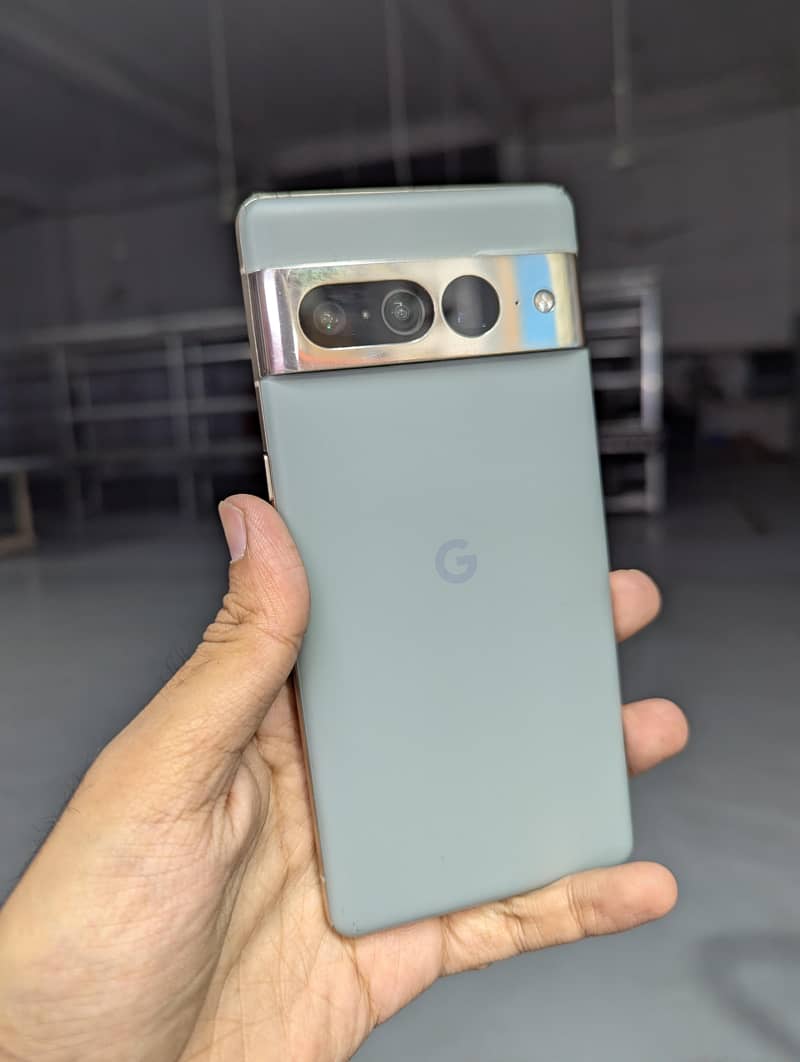 Google Pixel 7 Pro 10