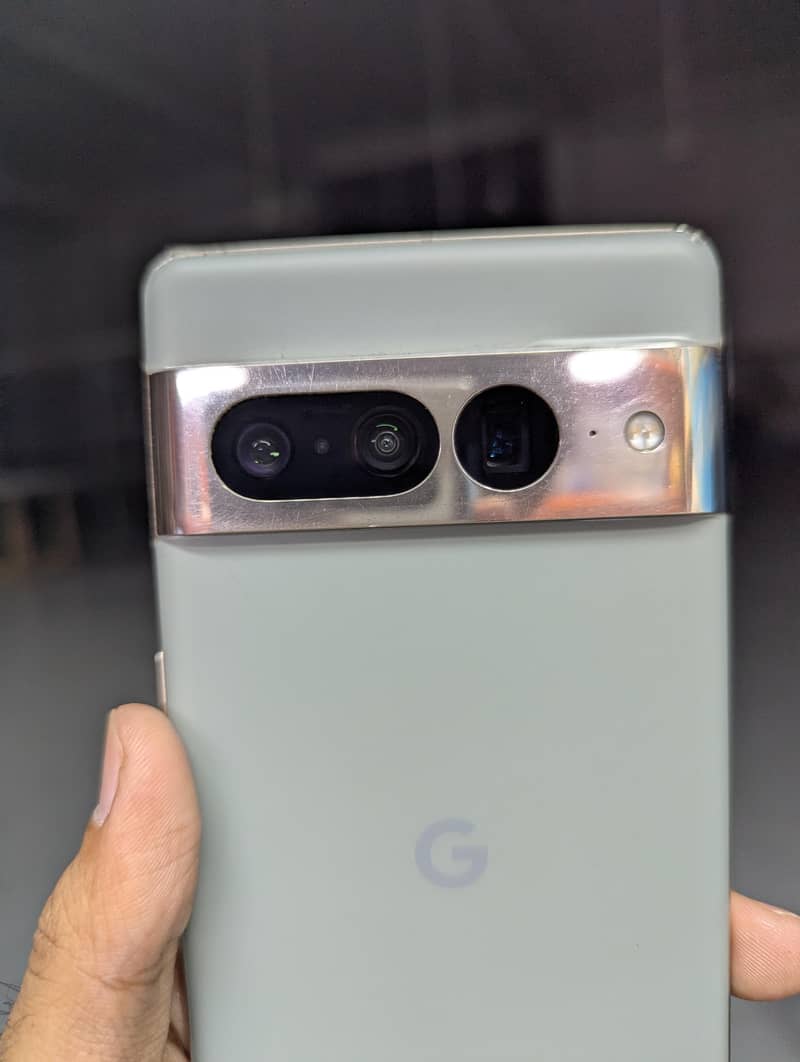 Google Pixel 7 Pro 12