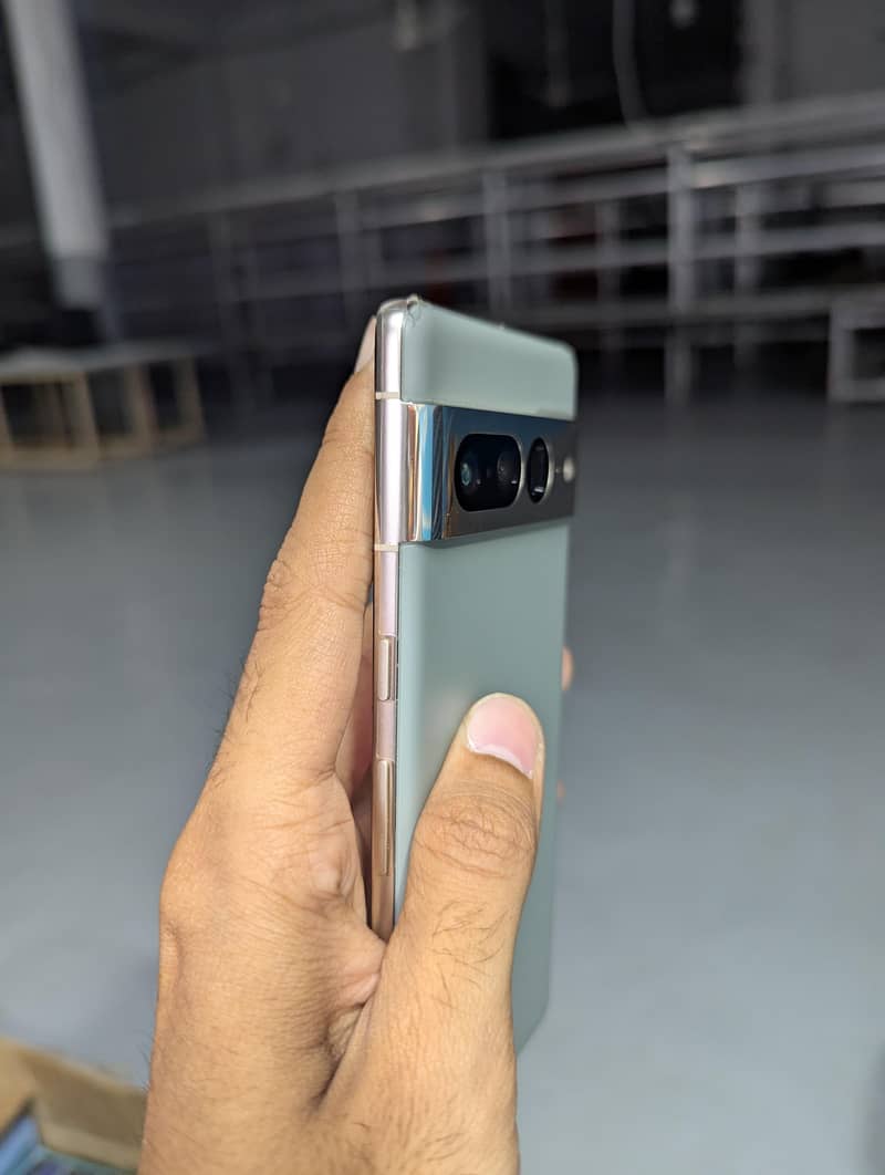 Google Pixel 7 Pro 16