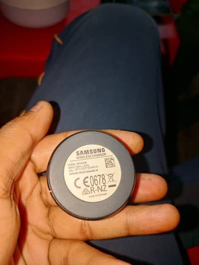 Samsung Smart watch Wireless charger