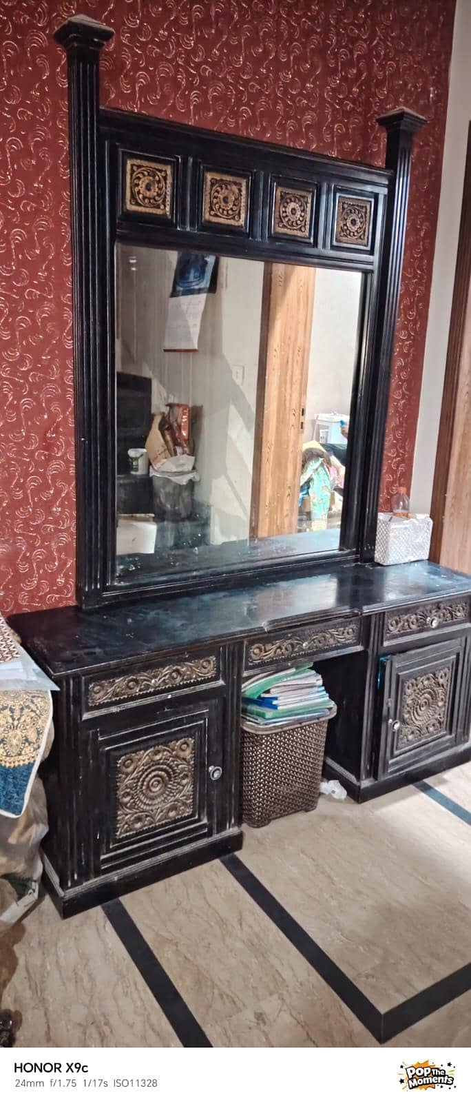 dressing table 0