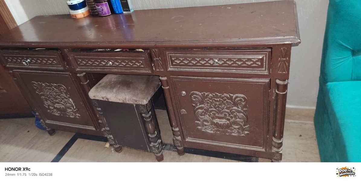 dressing table 3