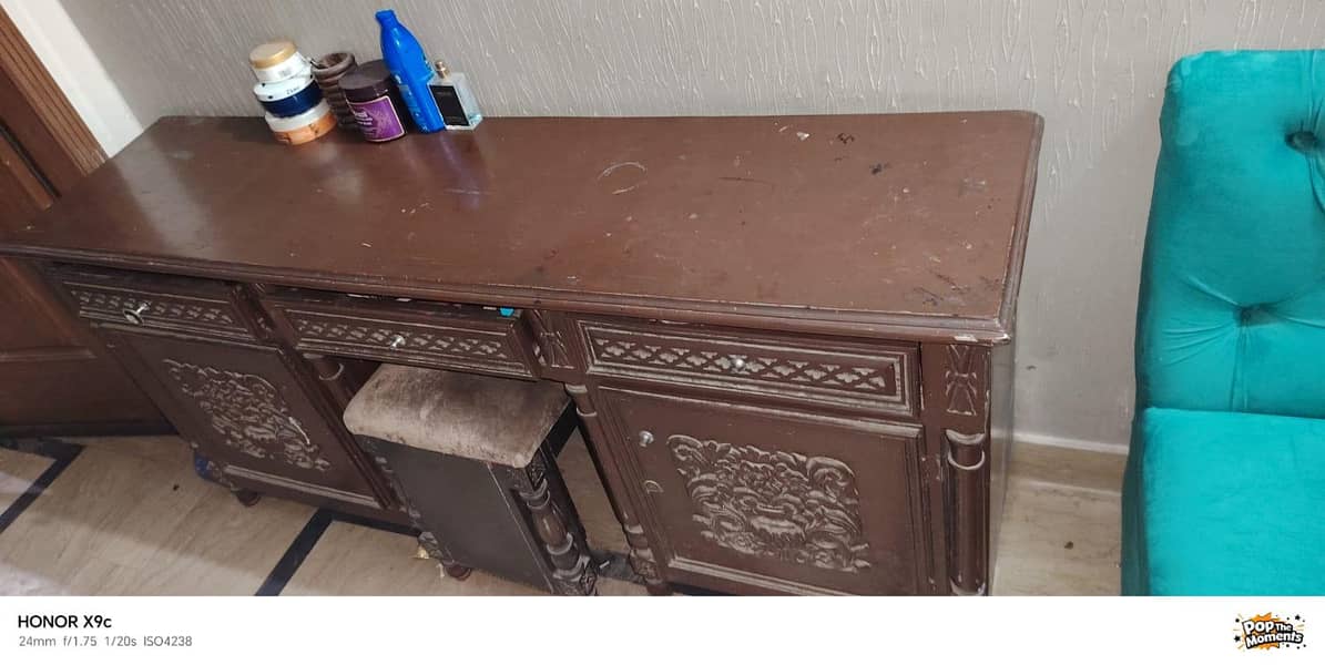 dressing table 4