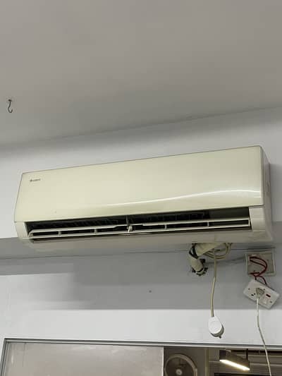 Gree AC 1.5 Ton - Used and Good condition