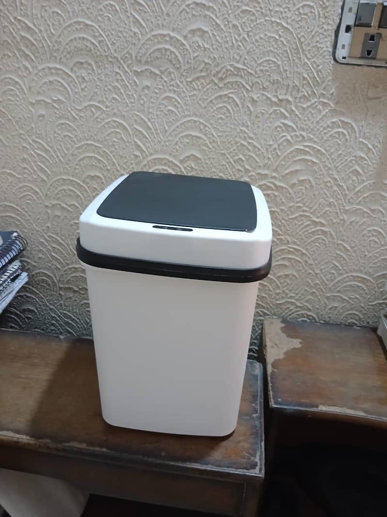 sensor dustbin 1