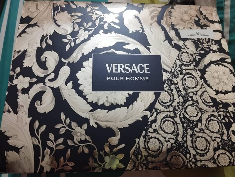 Versace perfume set 1